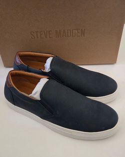 New in box Steve Madden P-Colmen navy slip-on casual sneakers in men's size 10.5