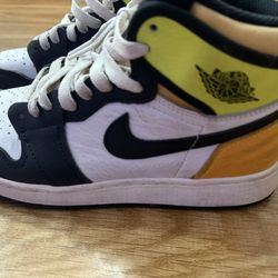 Nike Air Jordan 1 Mid Basketball Shoes Youth