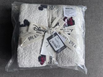 Barefoot Dreams CozyChic Disney Baby Blanket – Cream Multi, Brand New