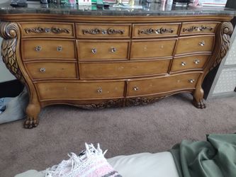 Ashley 7 Drawer Dresser