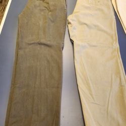 9 Pairs Of Men's 36 x 32 pants. Great condition.  Dockers, Dickies, Nautica and Levi's