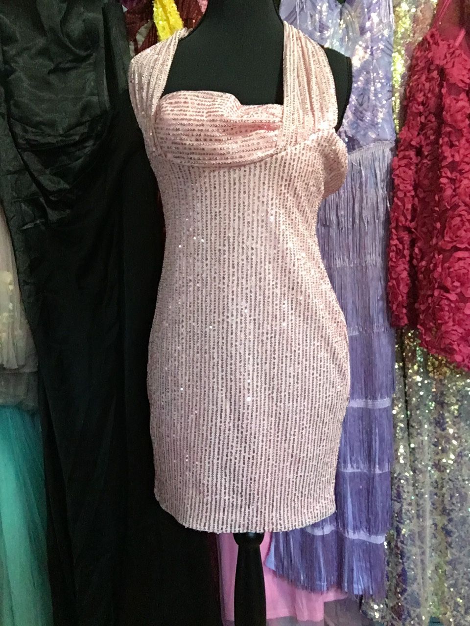 XS-Glamorous Pink Sequin Mini Dress – Crisscross Halter Neck Bodycon Party Dress
