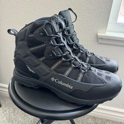 Men’s Columbia Size 12 hiking boots