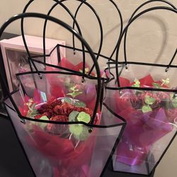 Artificial Roses/ Rosas Artificiales