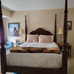 Ethan Allen British Classic  Queen Bed 