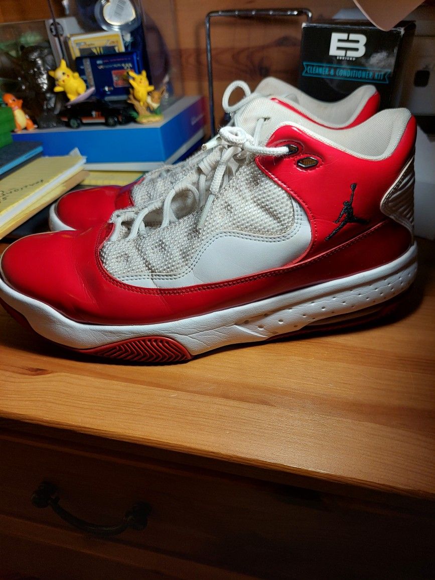 Air Jordan Max Auro Amazing Shape