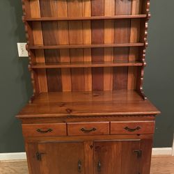 China Hutch Knotty Pine