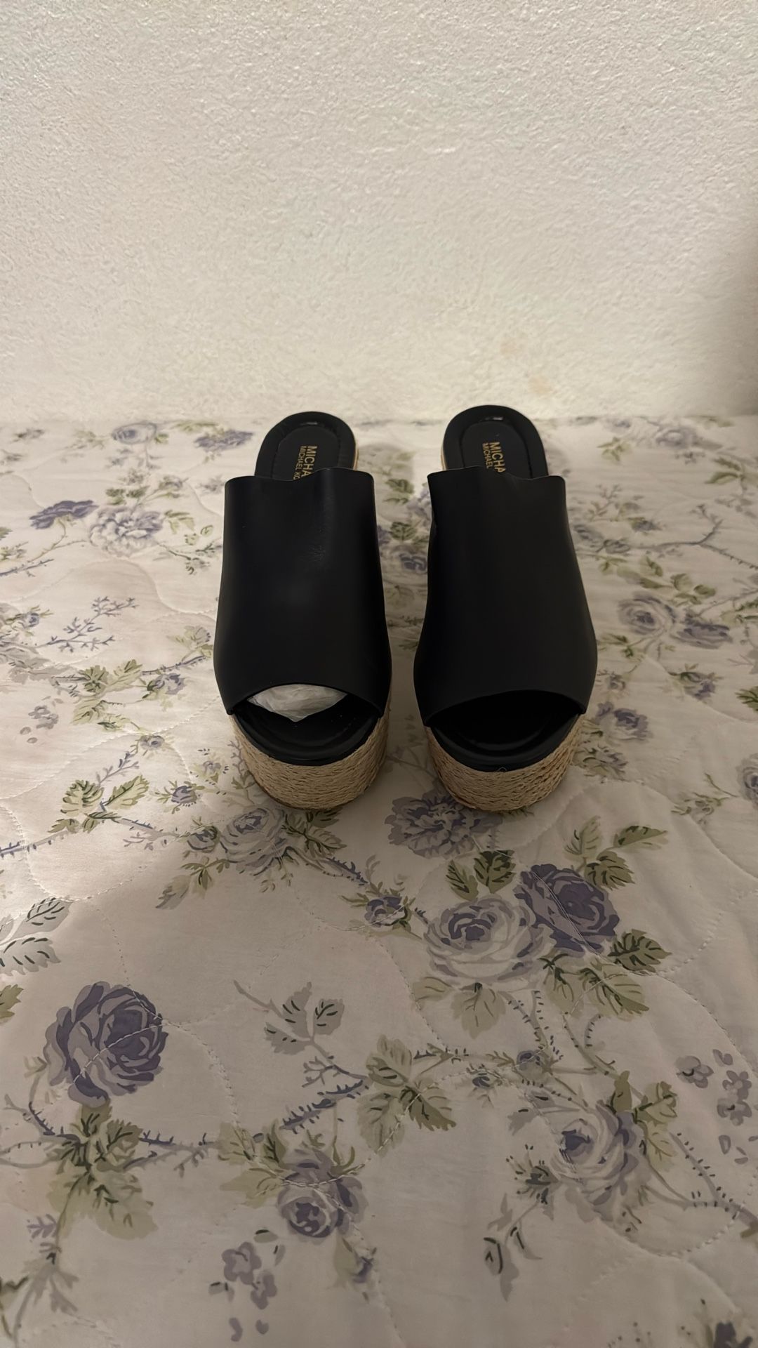 Beautiful Black Platform Sandals Authentic Michael Kors