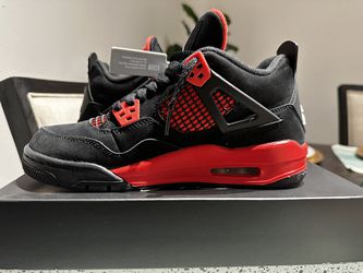 Air Jordan 4 Retro “Red Thunder” for Sale in Katy, TX - OfferUp