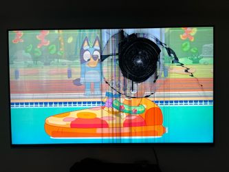 LG 85in TV cracked but works perfectly comes with Firstick