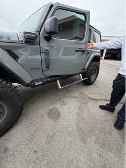 JL 4 Door Step Slider set of 2