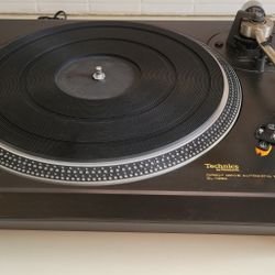 Vintage RARE Technics SL-1350 Direct Drive Automatic Turntable Record Player / Excellent READ