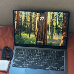 MacBook Air M4