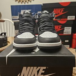 Jordan 1 High Black & White 