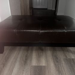 LEATHER OTTOMAN 
