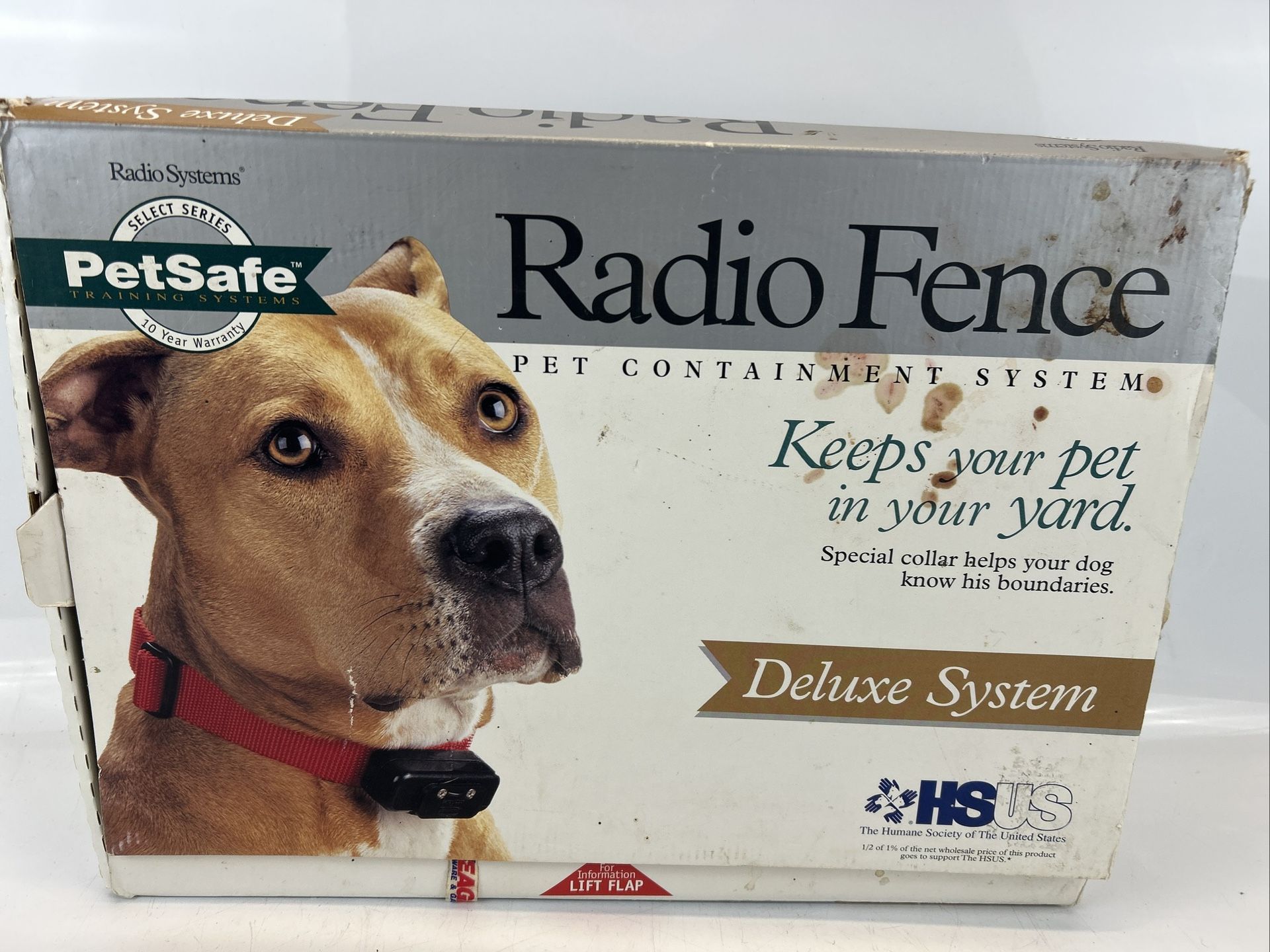 PetSafe Radio Fence Deluxe Pet Containment System RF-304