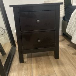 Nightstand 