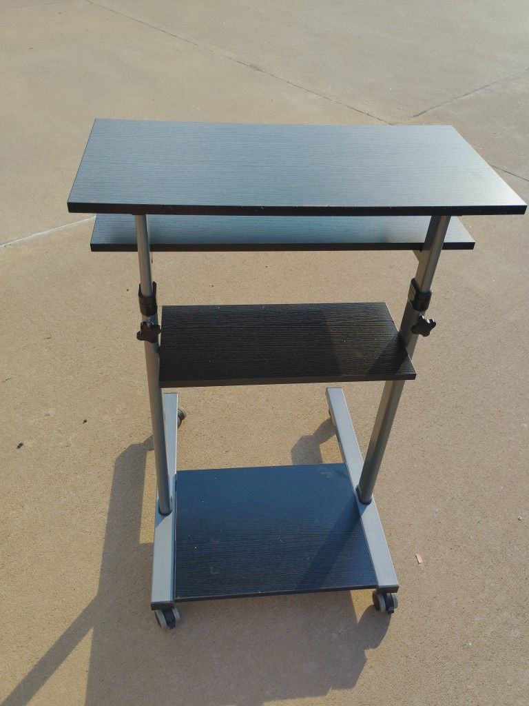 Rolling Laptop Desk 