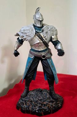 Dark Souls II Warrior Knight 12” Statue/ Figure ~ Limited Edition ~No Weapon