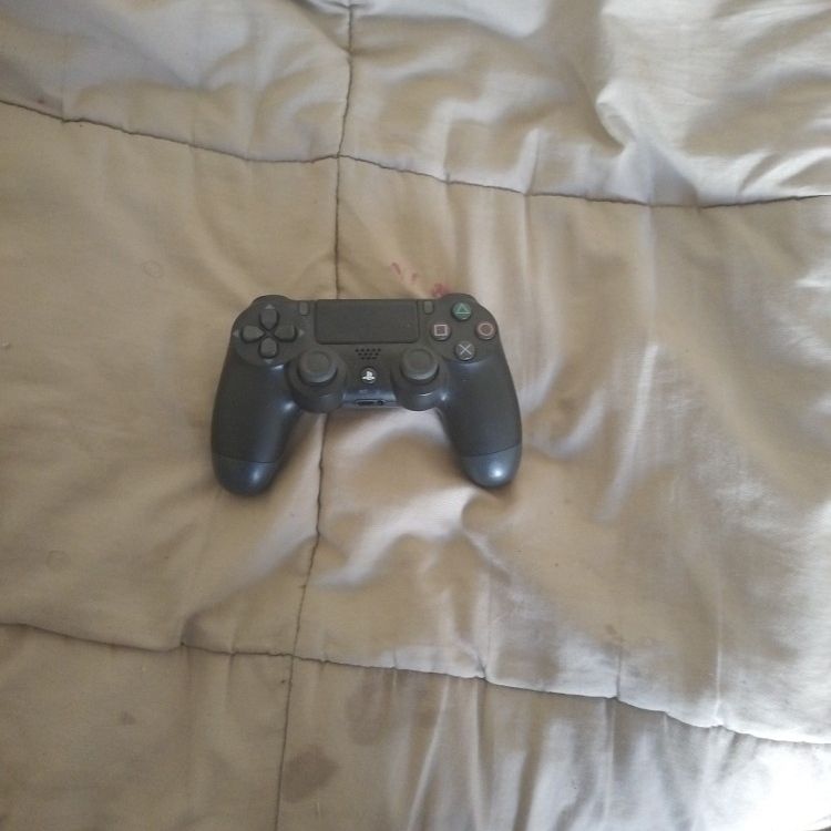 PS4 Controller 