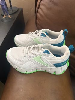 REEBOK SHOES