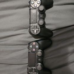 2 Sony Play Station 4 Controllers