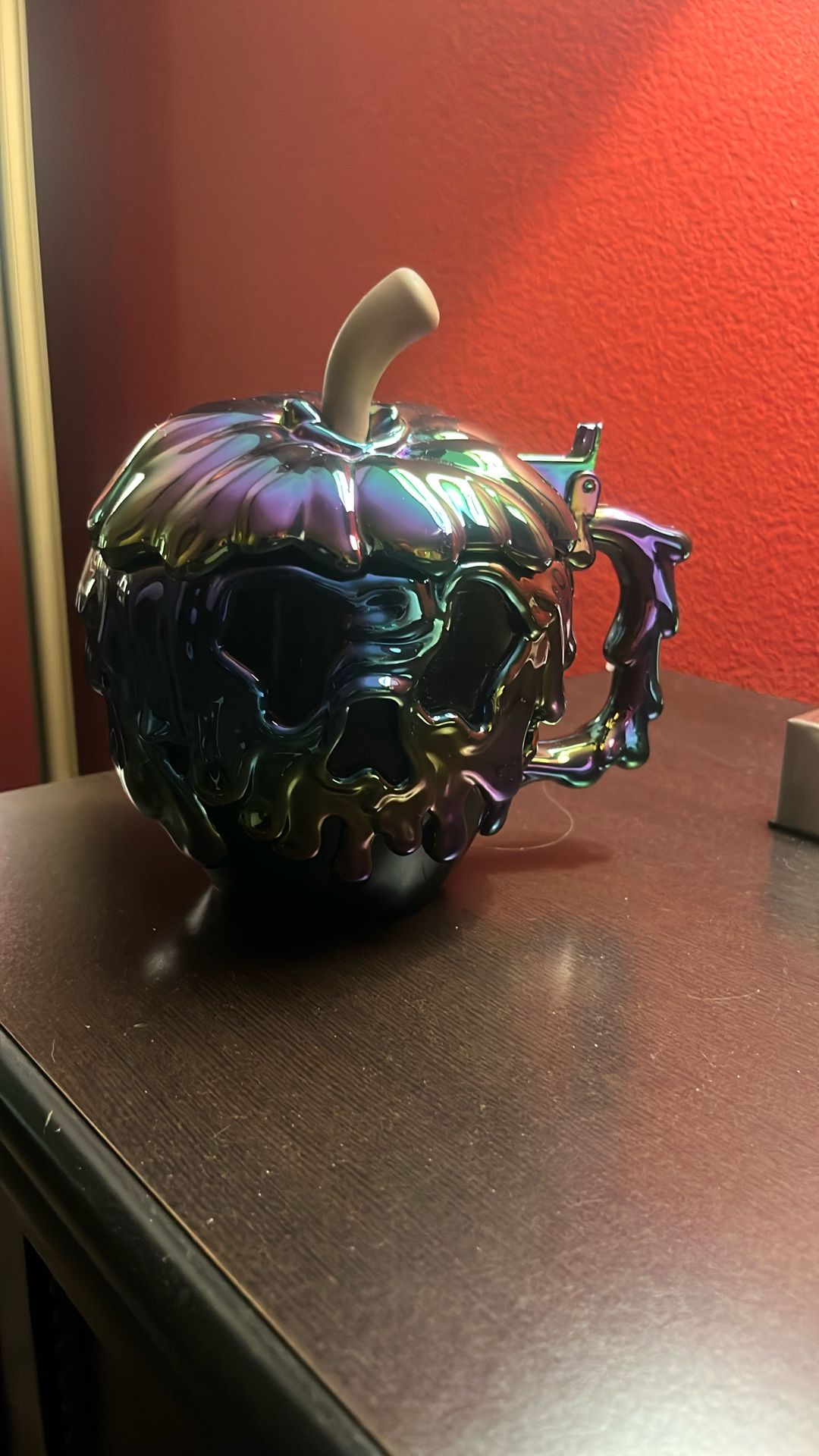 Snow white Disney Limited Edition Iridescent Apple Mug From