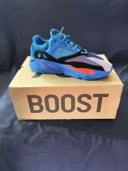 Yeeezy Boost 700