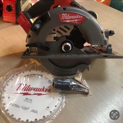 Milwaukee New 71/4” Circular Saw 18M Fuel Brushless