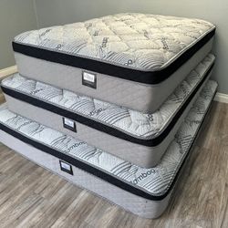 Queen Bamboo Plush Comfort Europillow Top 12inch Matres!!