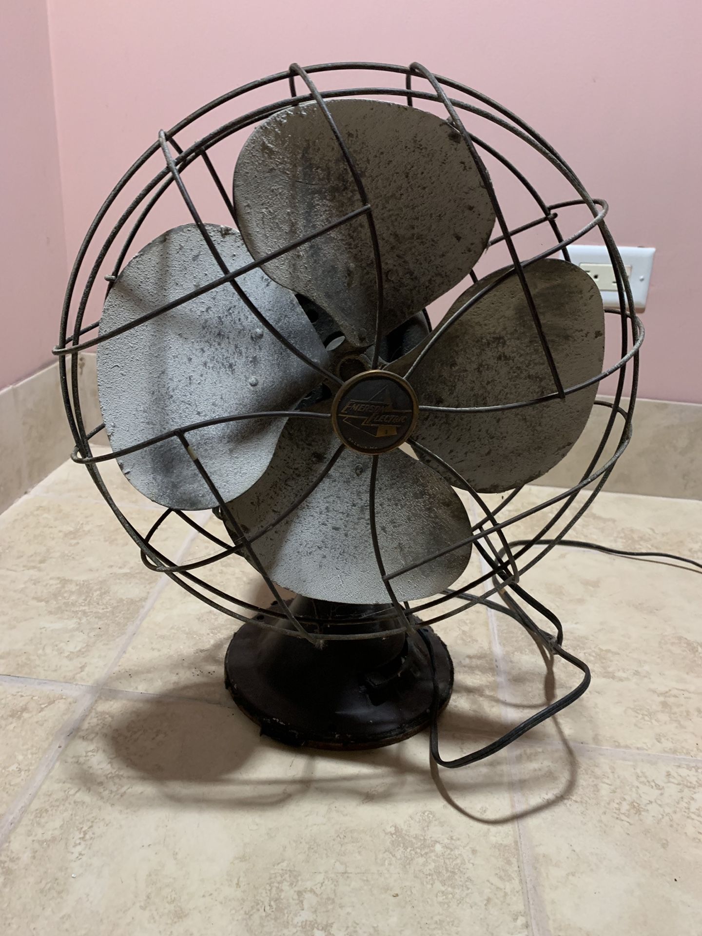 Antique/vintage Emersons Fan working 12” 3 speeds