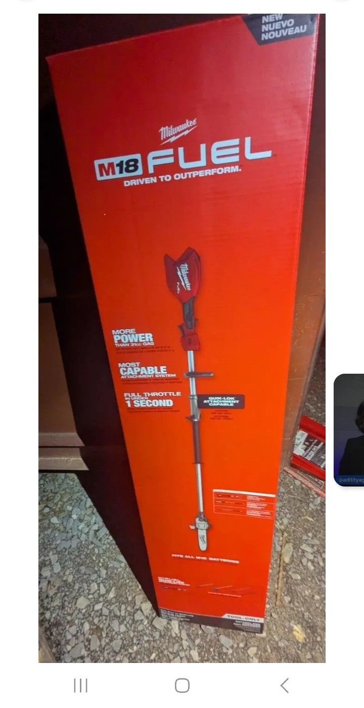 M18 FUEL 18V 10 in. Brushless Cordless Battery Powered Pole Saw with QUIK-LOK Attachment Capability (Tool-Only)
New