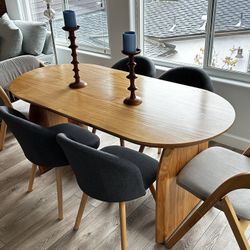 Dining Table & Chairs
