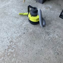 Car Organizer + Portable Car Vacuum Bundle (Like New)