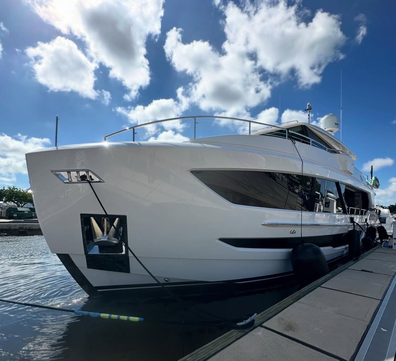 Horizon Boat Detail