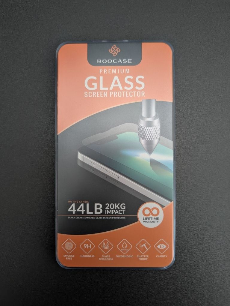 (Brand New) iPhone 13 / iPhone 13 Pro Glass Screen Protector (3-pack)