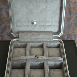 Invicta 12 Piece Watch Case
