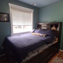 Emily Dark Cherry Queen Storage Platform Bed