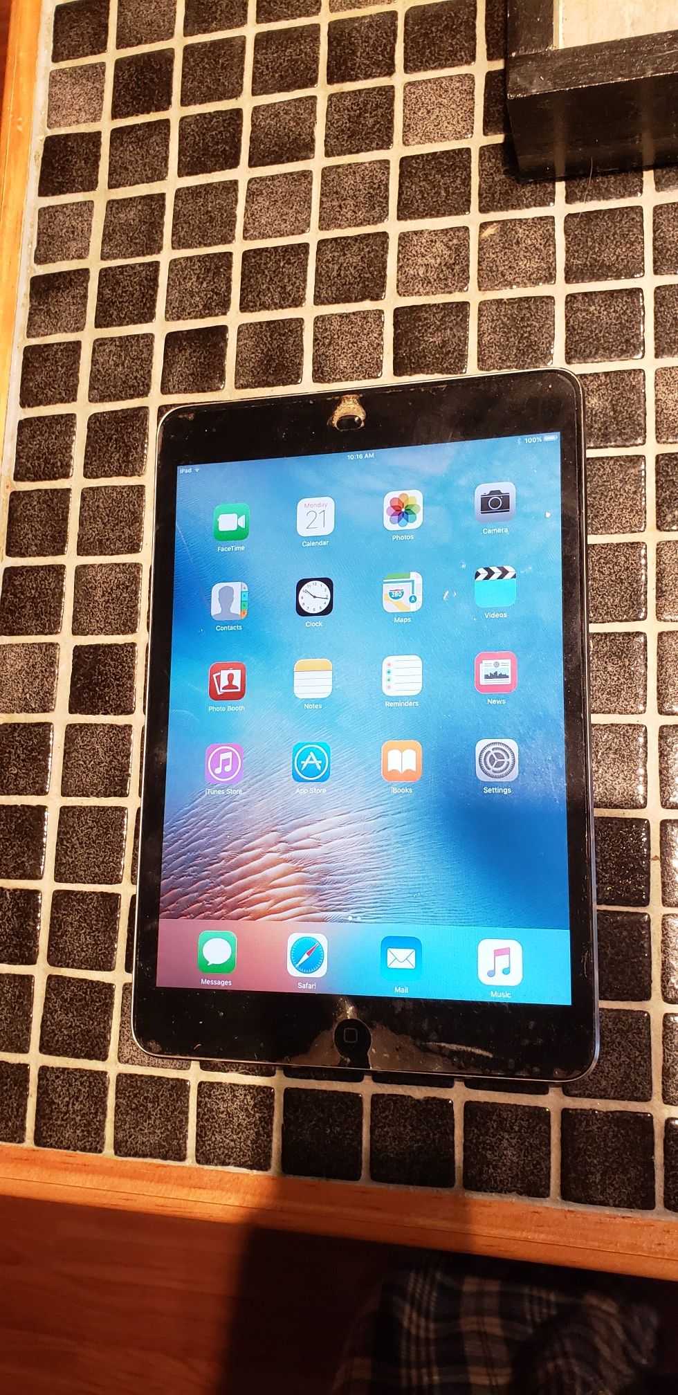 iPad mini 1 16gb wifi