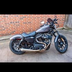 2017 Harley Davidson Iron 883