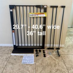 Cumbor Tall Pressure Mount Gate