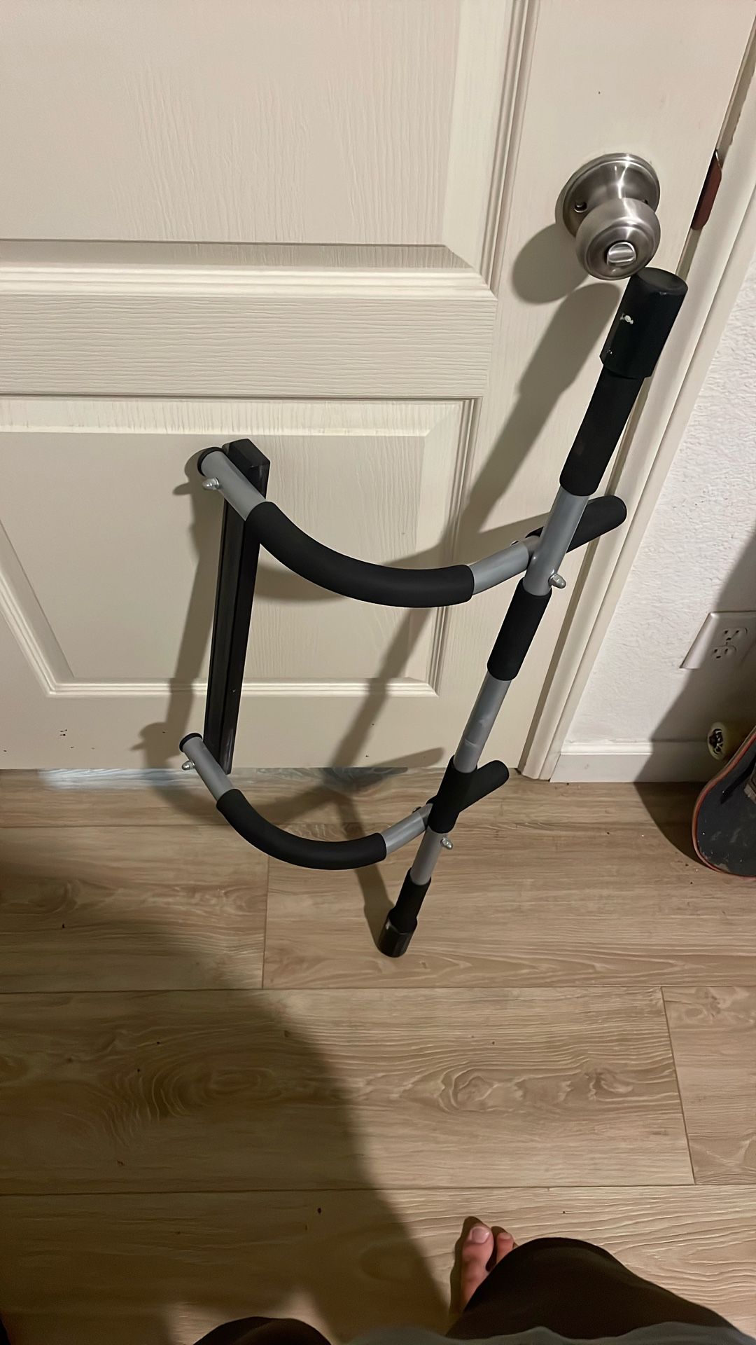 Pull Up Bar