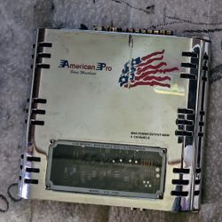 American Pro 4 Channel Bass Machine Amp