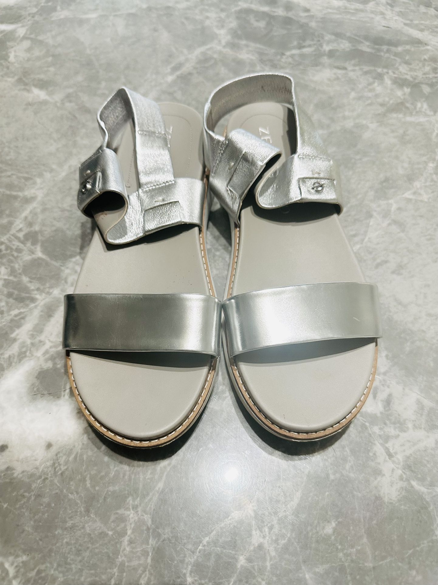 Cole Haan Zerogrand Global Silver Leather Sandal Wedge Flat Wedge Size 8B