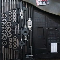 Craftman Tap And Die Set