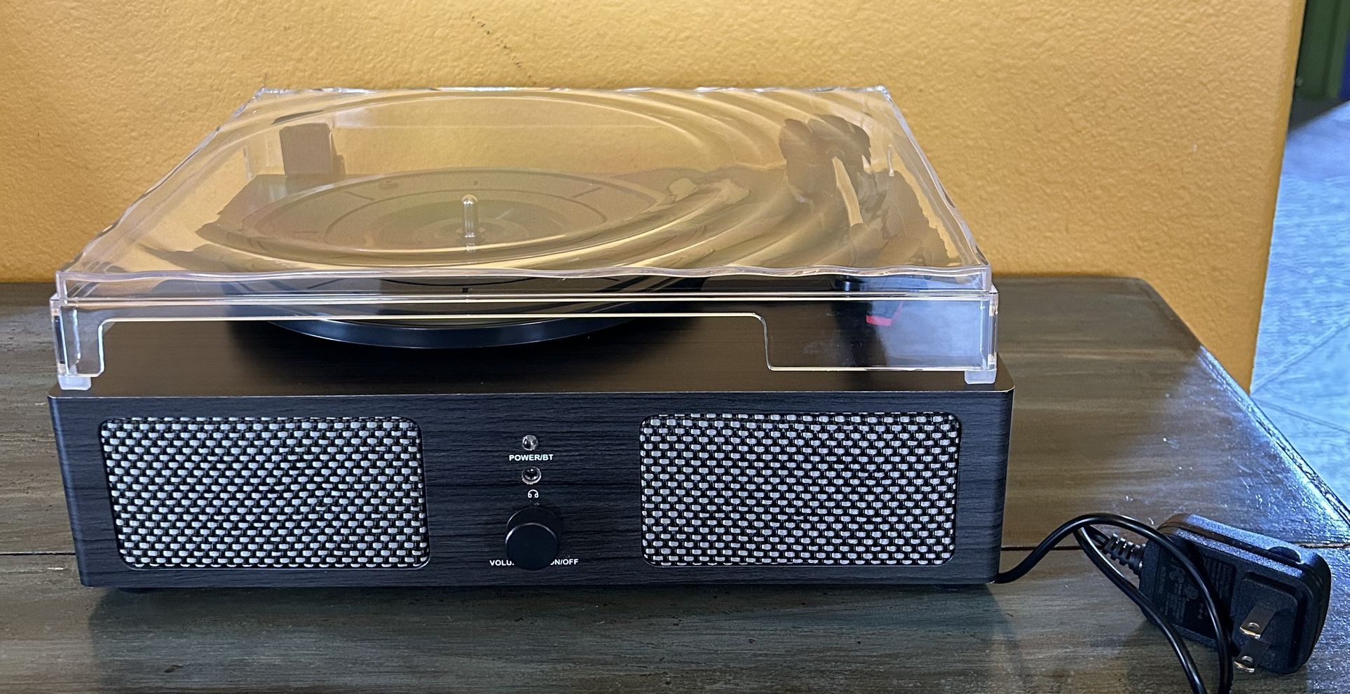 New Record Player. Needs New Needle! Speakers Work - Bluetooth Connection 