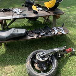 2000 Yamaha R1 1000 Parting out