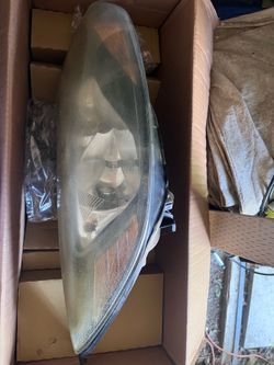 Focus st st1 2013/2014 oem passenger side headlight