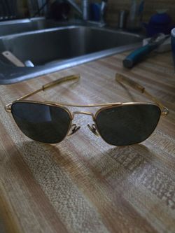 5 1/2 command / Ao usa sunglasses