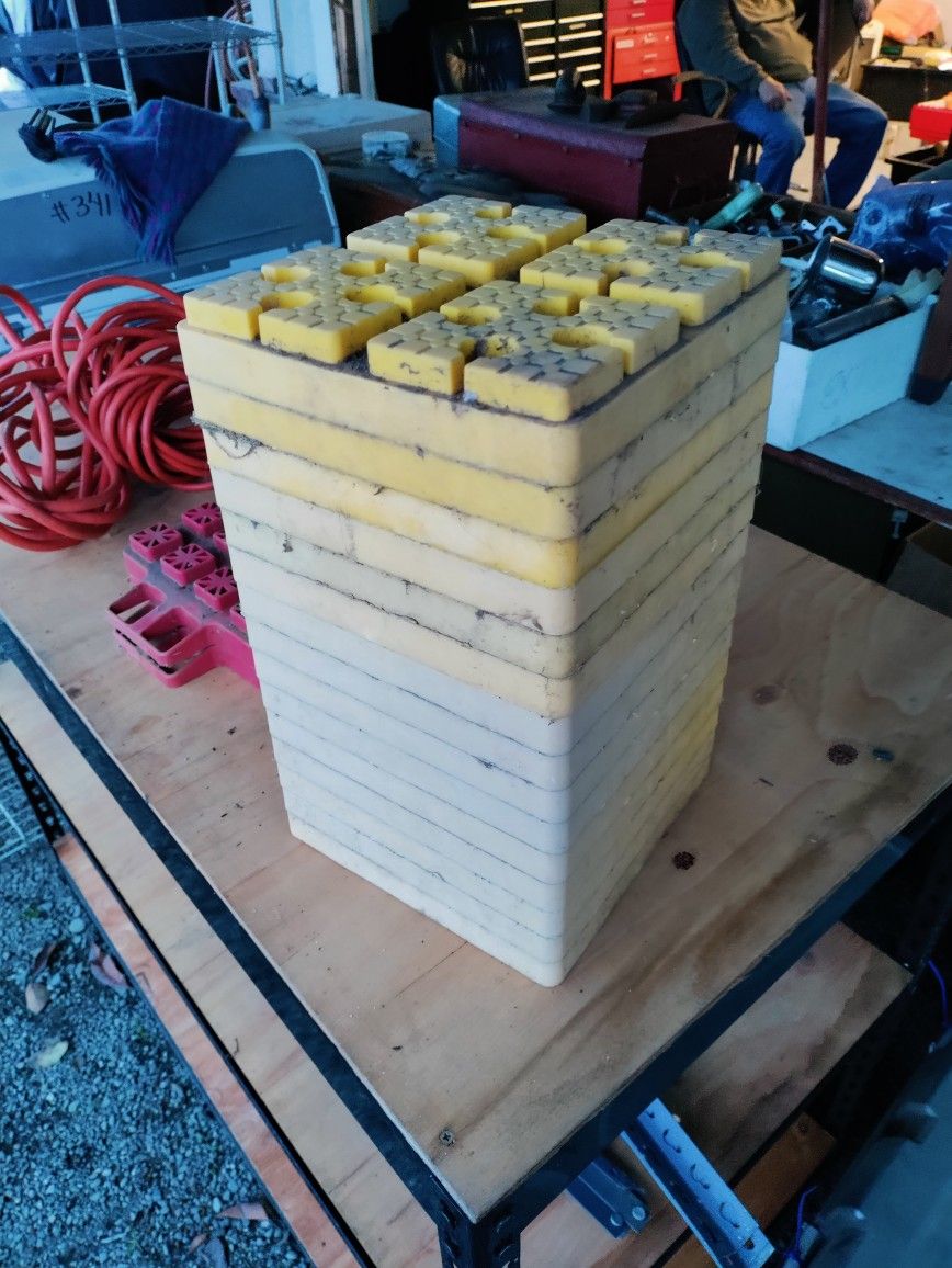 RV leveling blocks